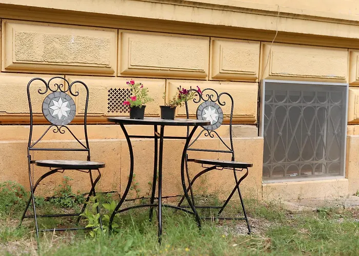 La Verita 1 St Line With Garden Опатия