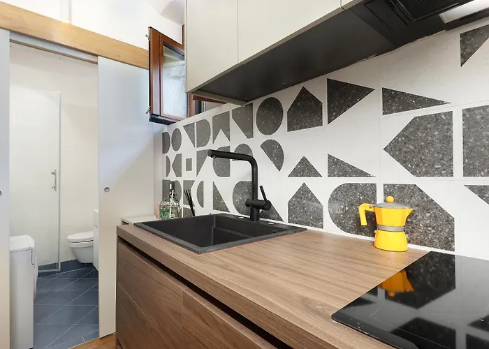 La Verita 1 St Line With Garden * Опатия