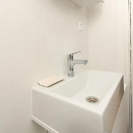 La Verita 1 St Line With Garden * 奥帕提亚