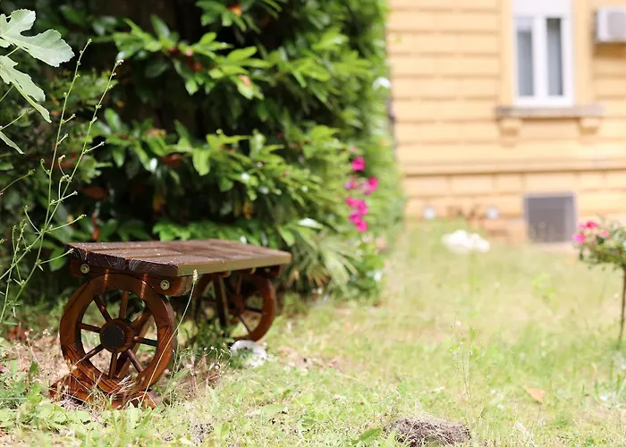 La Verita 1 St Line With Garden Opatija